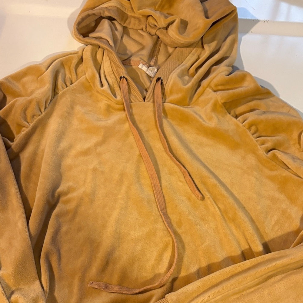 Cozy mustard Hoodie